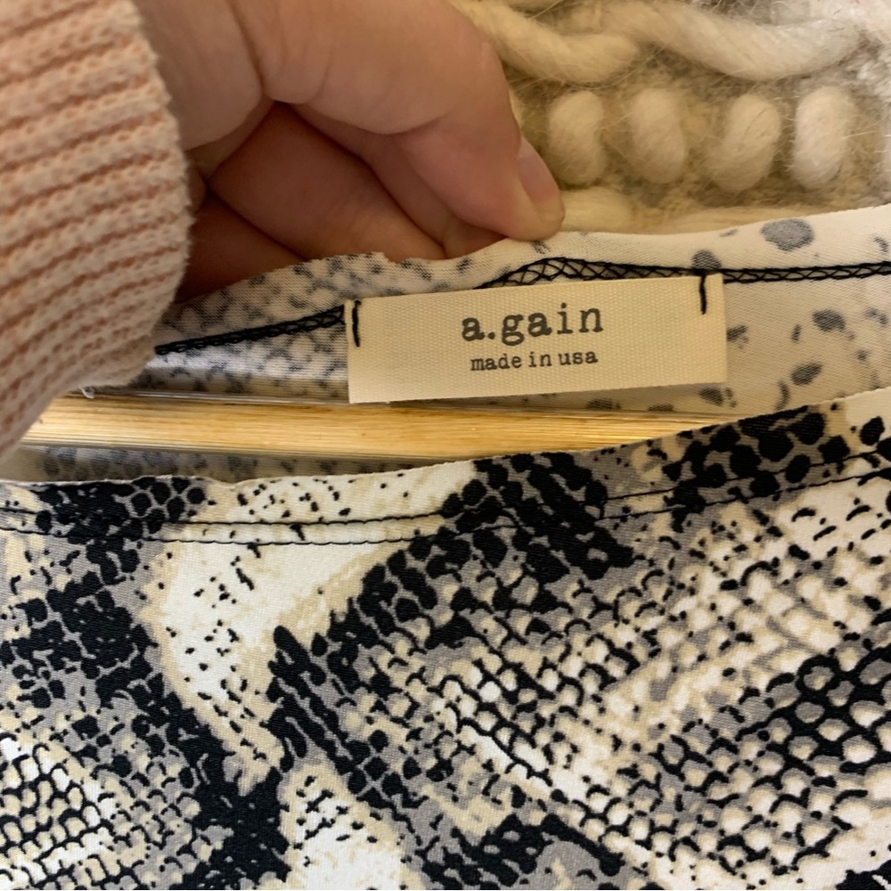 A.gain Mixed Pattern Snakeprint Top - Picture 4 of 5